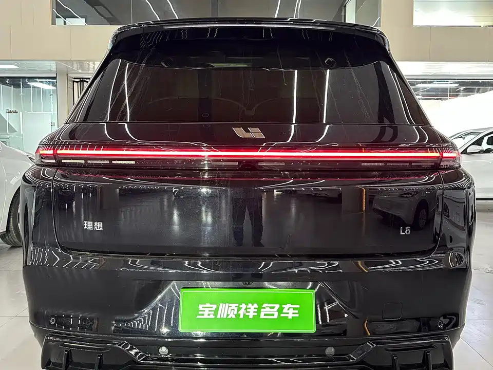 Li Auto Ideal L8