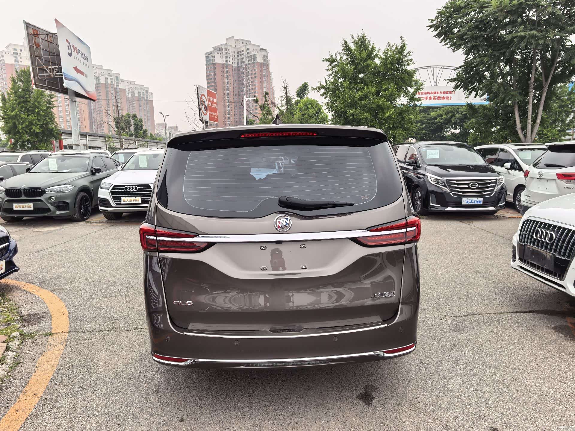 Buick GL8, 2025 4