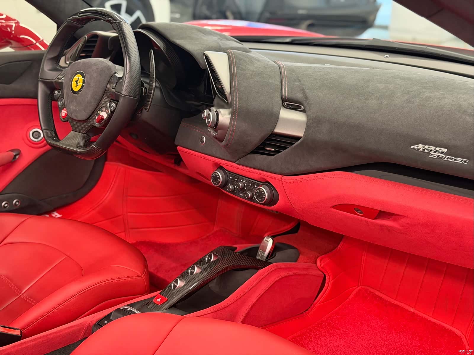 Ferrari 488, 2017 9
