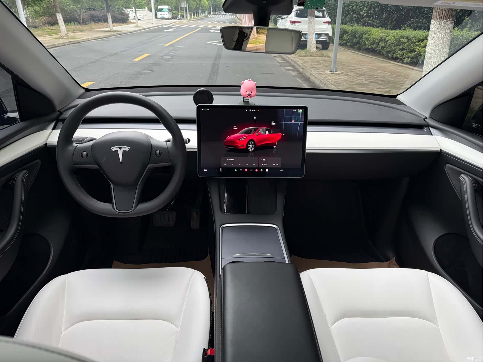 Tesla Model Y, 2023 6