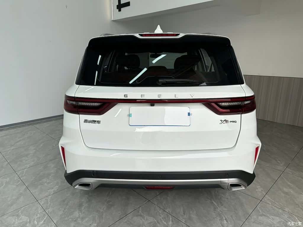 Geely X6, 2022 все фото