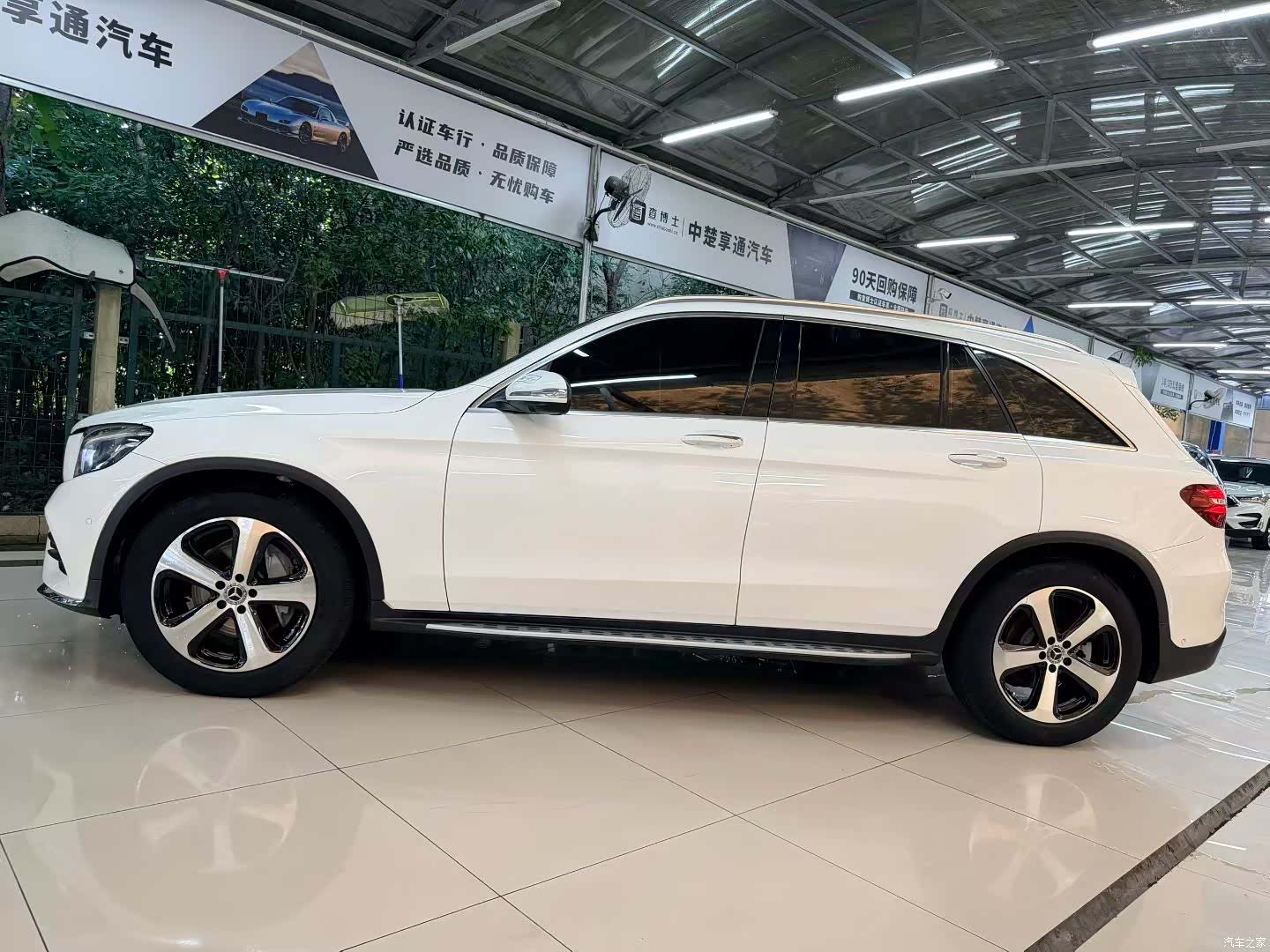 Mercedes-Benz GLC, 2019 3