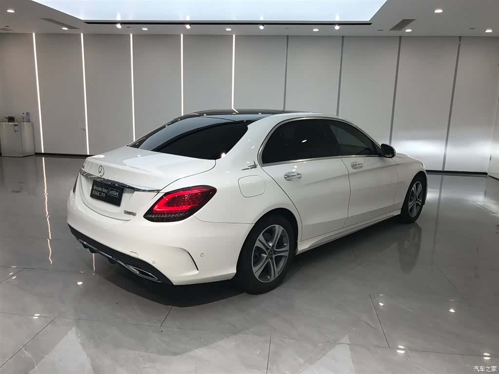 Mercedes-Benz C-Class, 2020 24
