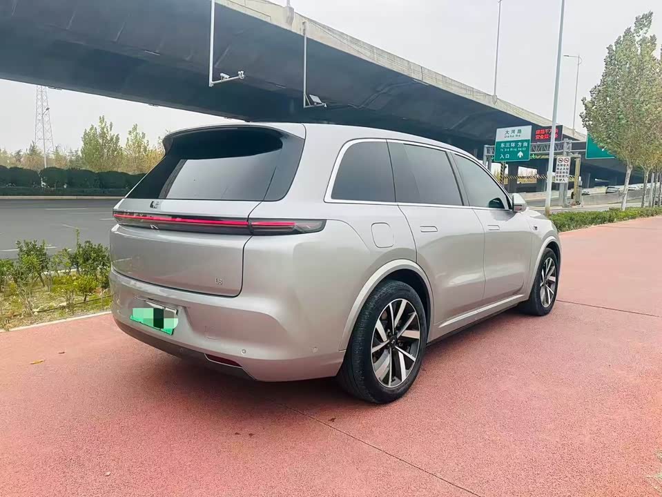 Li Auto Ideal L8