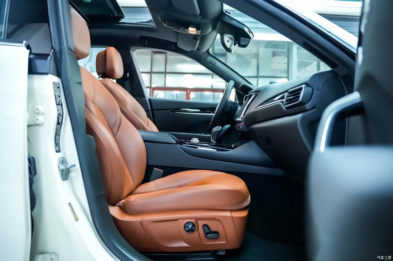 Maserati Levante, 2018 7