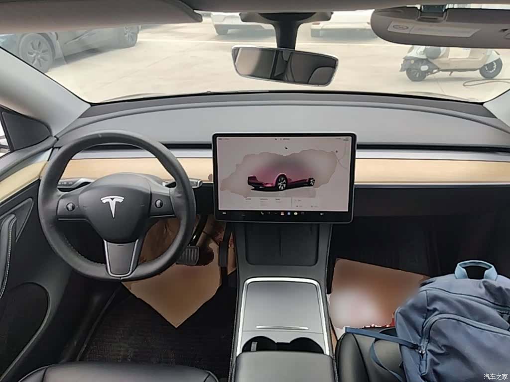 Tesla Model Y, 2023 10
