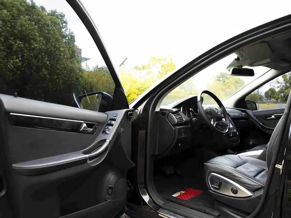 Mercedes-Benz R-class