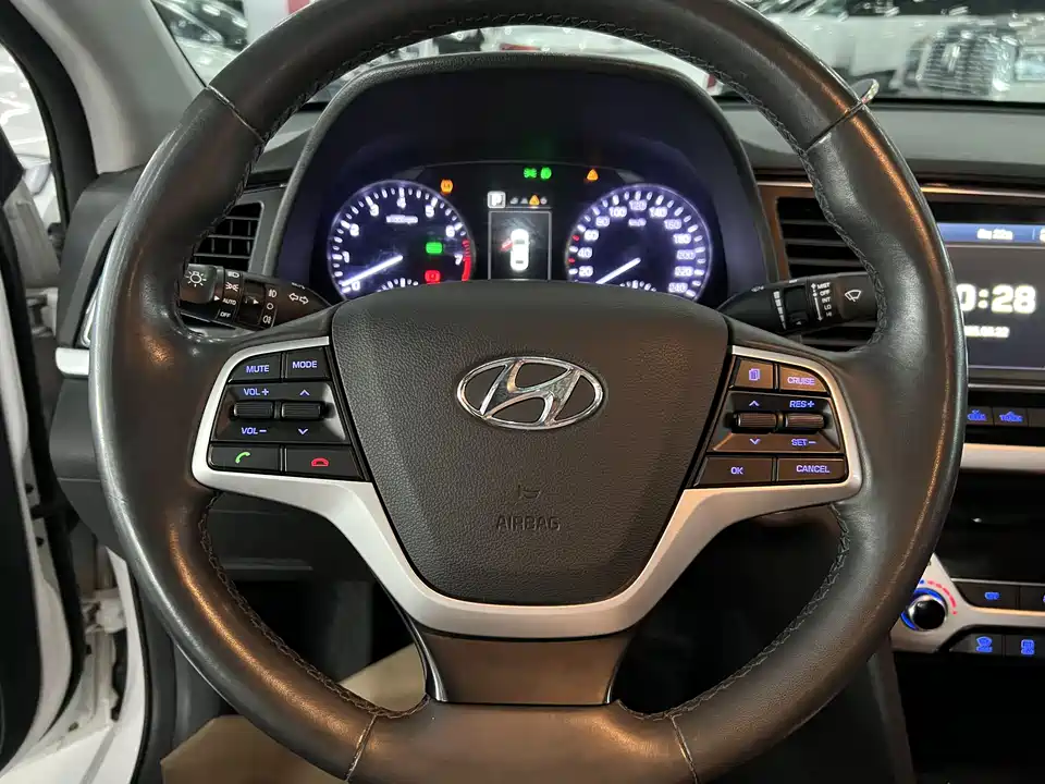 Hyundai Lead