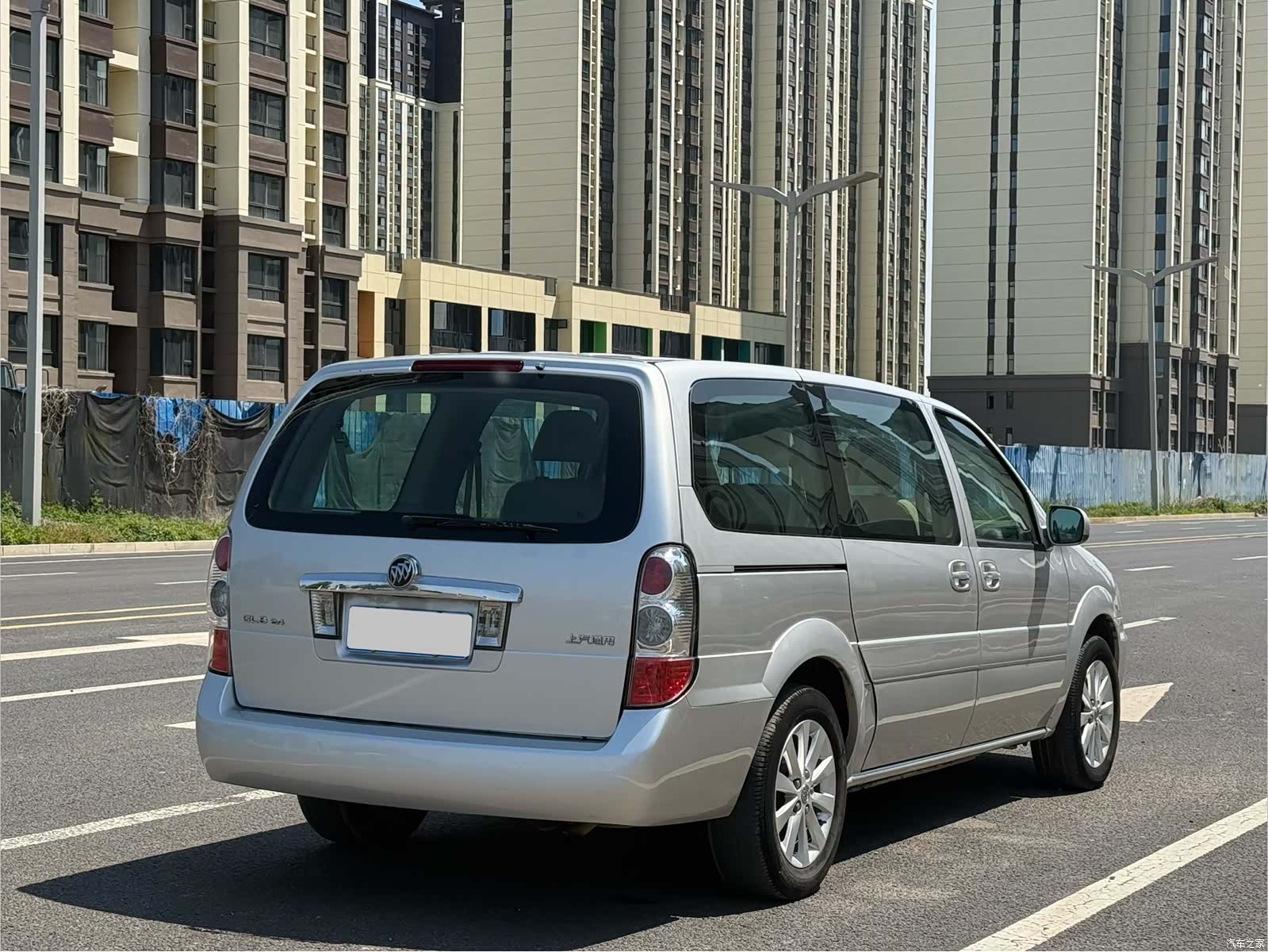 Buick GL8, 2016 9