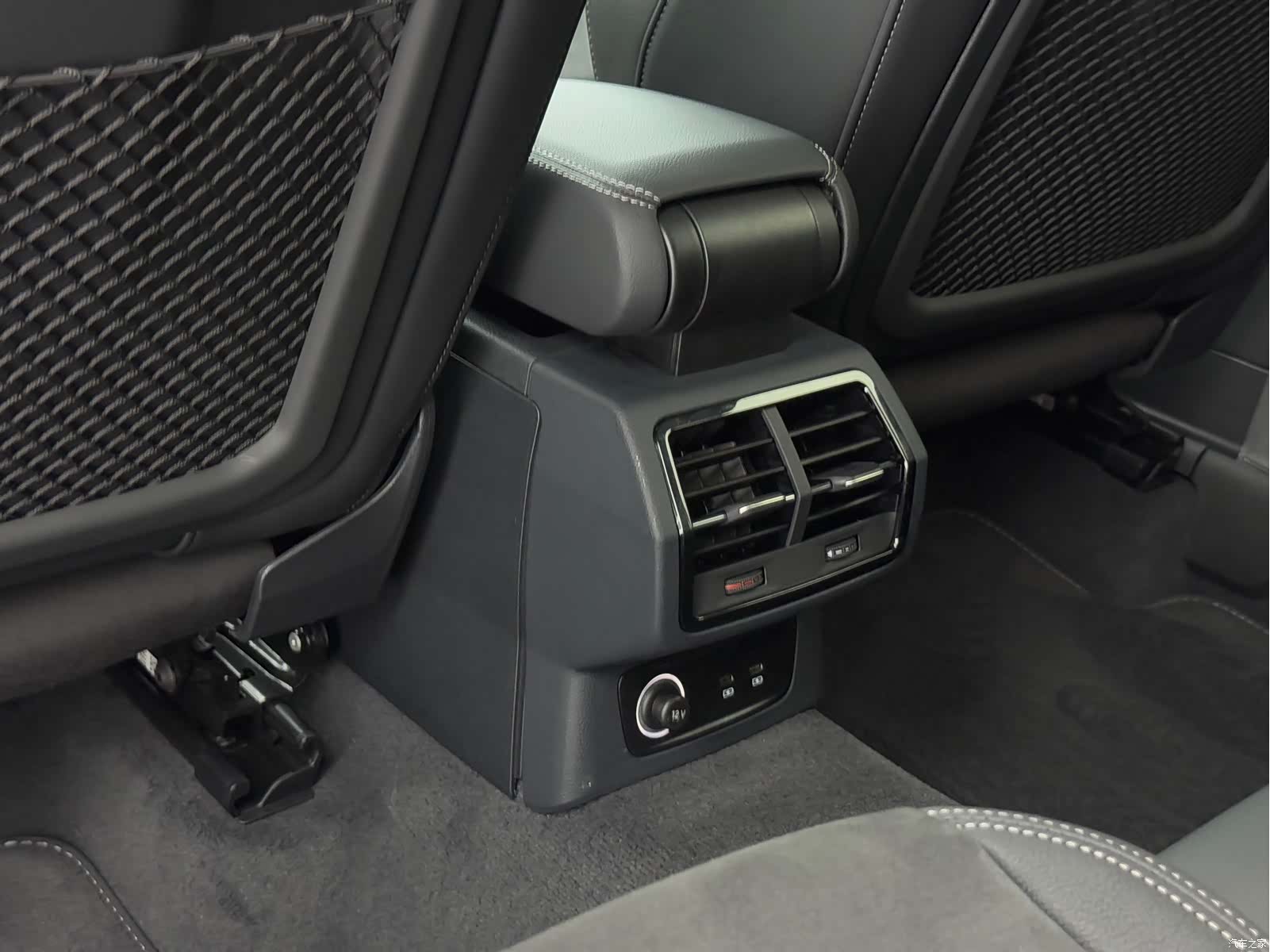 Audi Q3, 2022 17