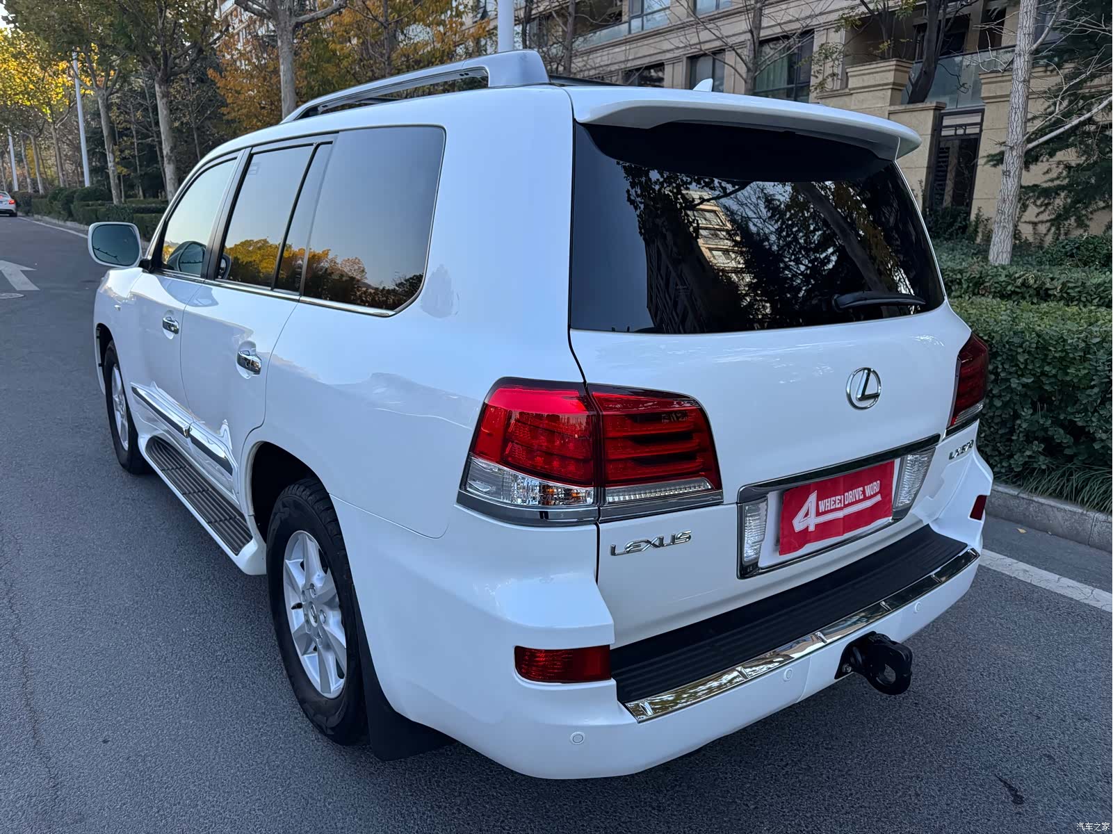 Lexus LX, 2012 9