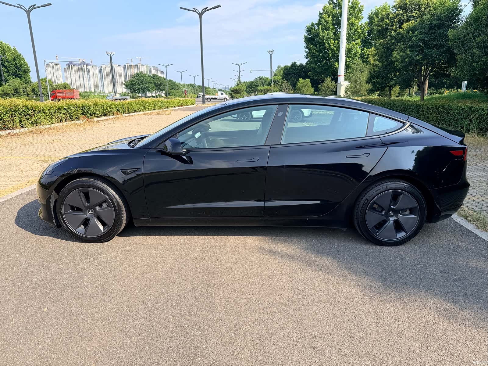 Tesla Model 3, 2023 4