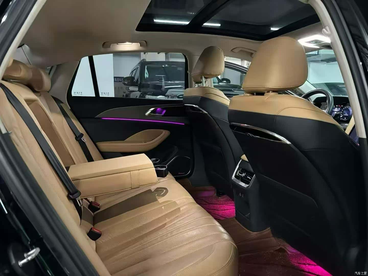 Hongqi H5, 2022 6