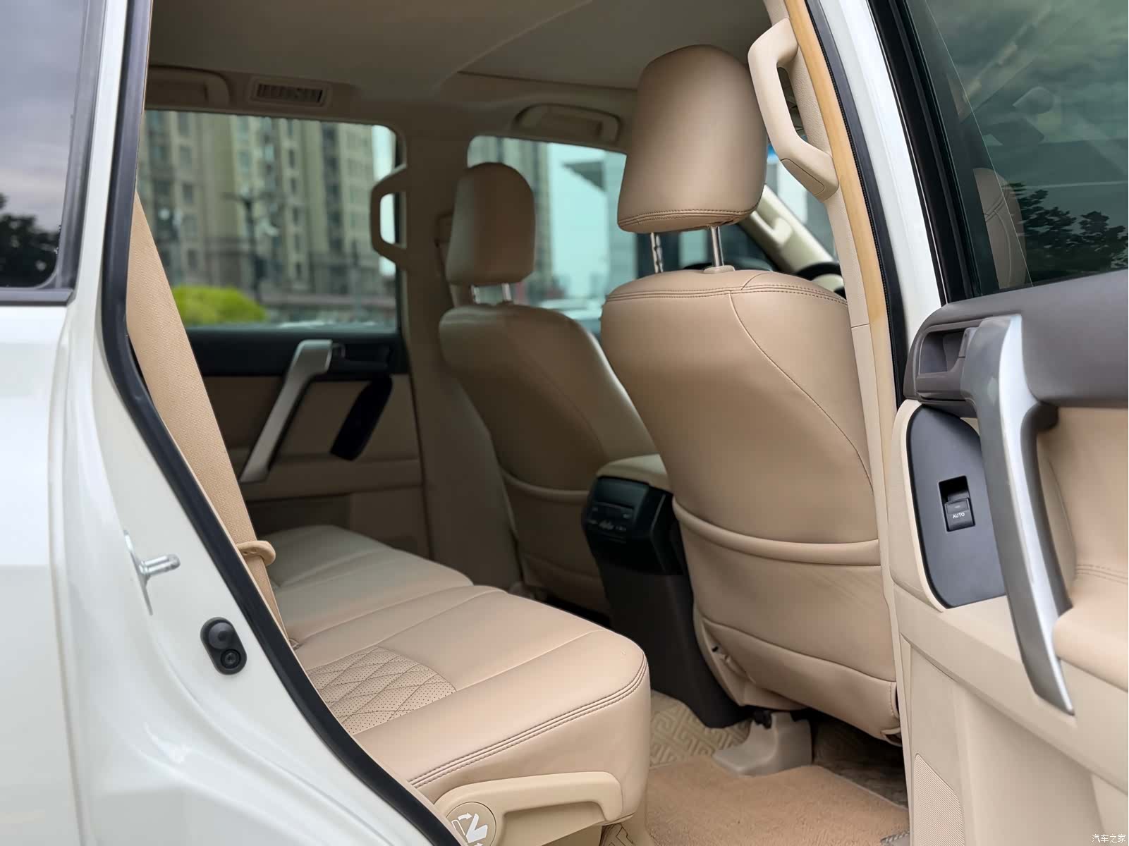 Toyota Prado, 2019 10
