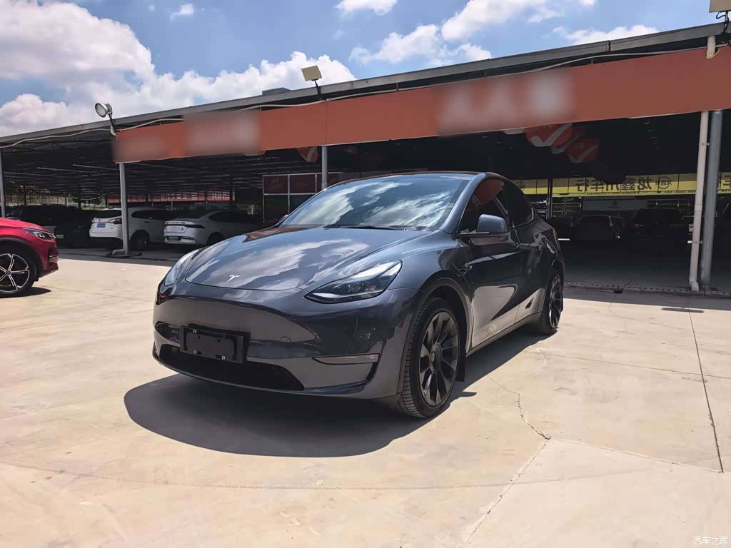 Tesla Model Y, 2021 1