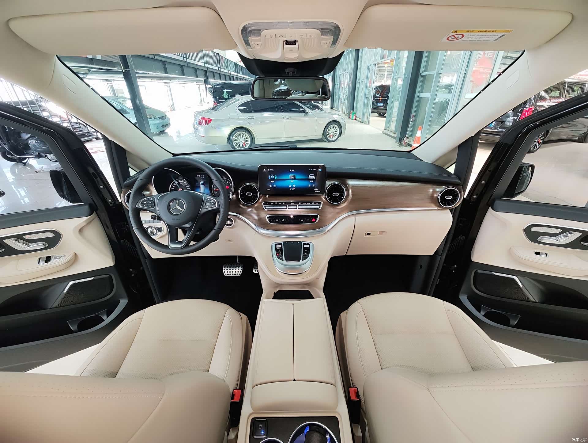 Mercedes-Benz V-Class, 2021 8