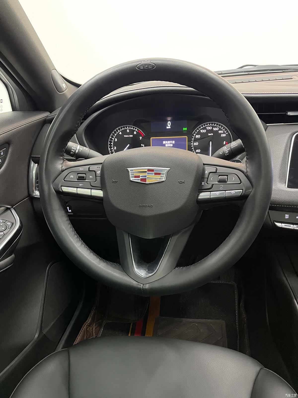 Cadillac XT4, 2021 4