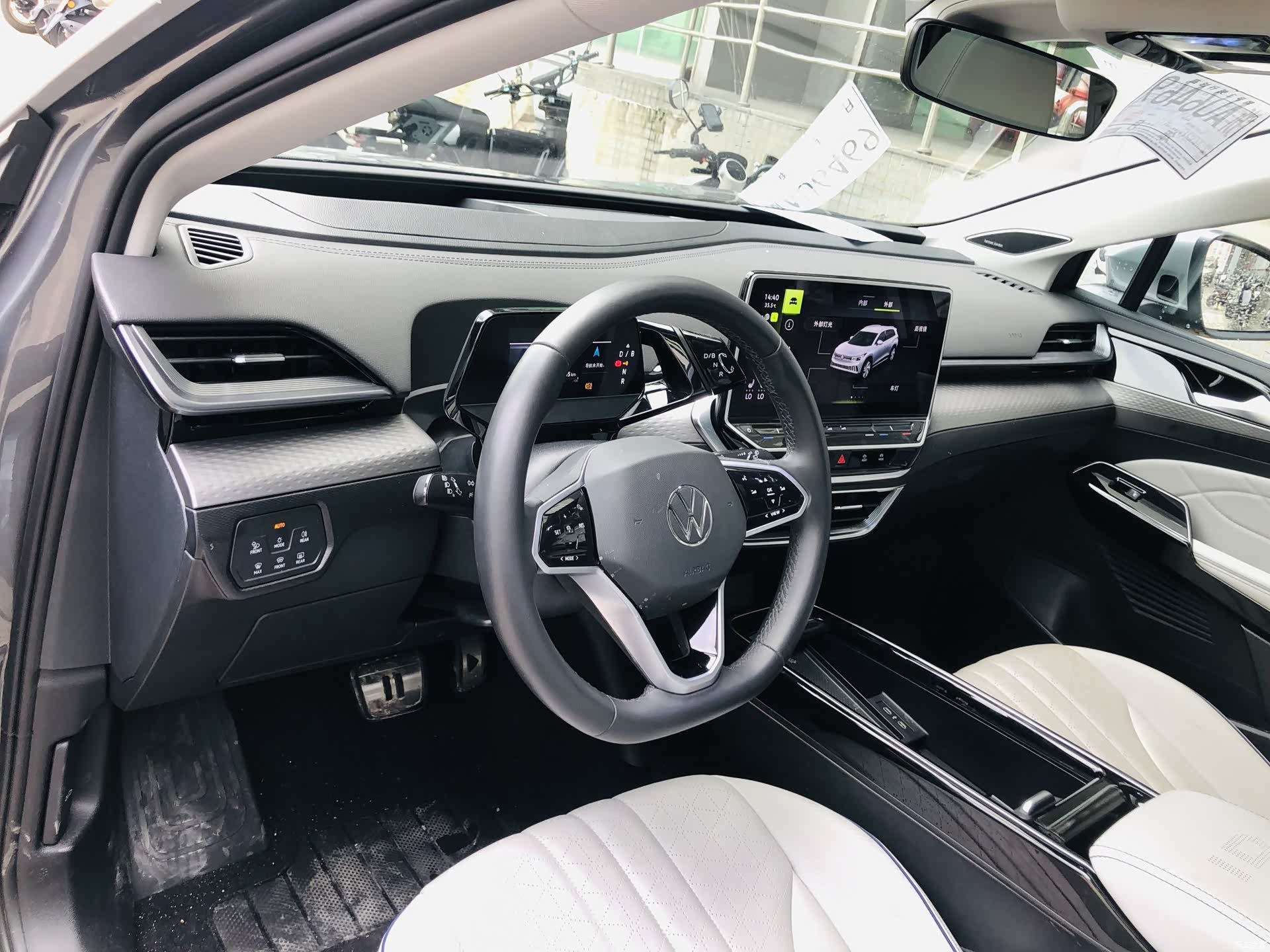 Volkswagen ID.6, 2024 16