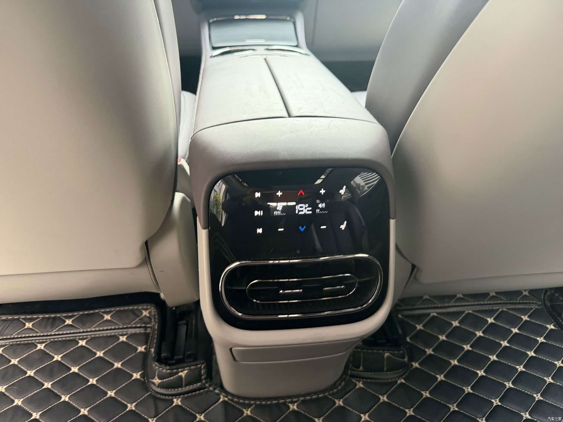 Leapmotor C11, 2023 21
