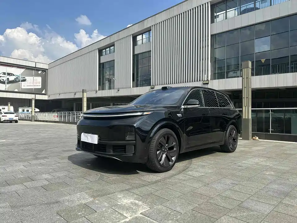 Li Auto Ideal L8