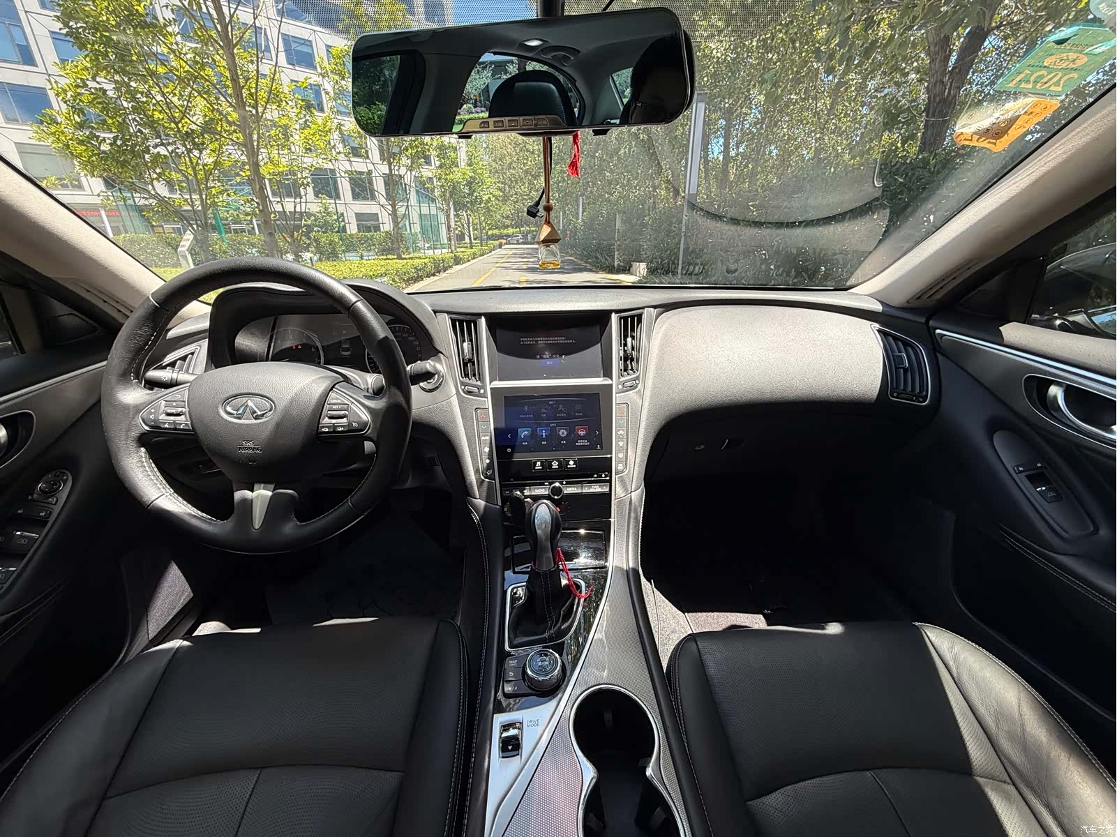 Infiniti Q50L, 2015 7