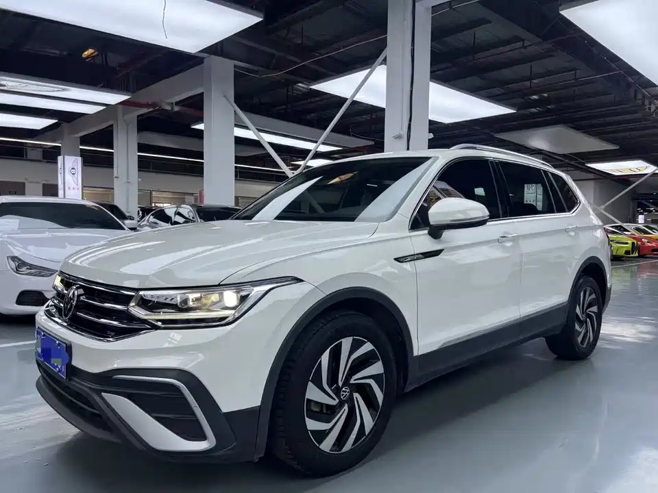 Volkswagen Tiguan L