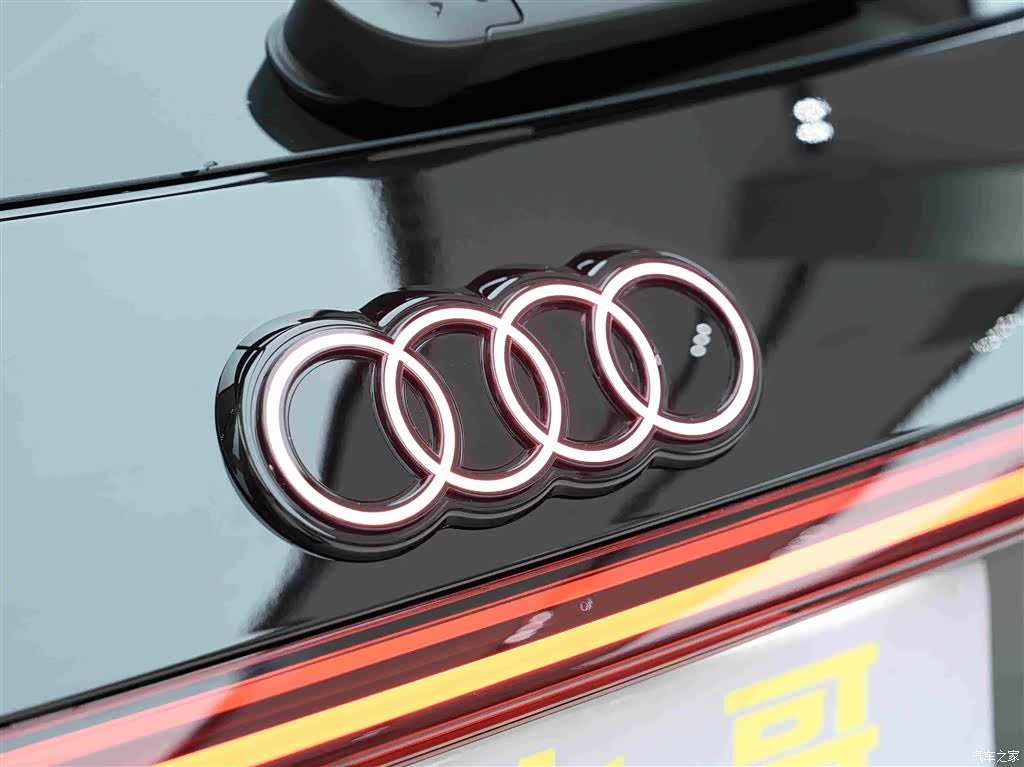 Audi Q5L, 2026 22