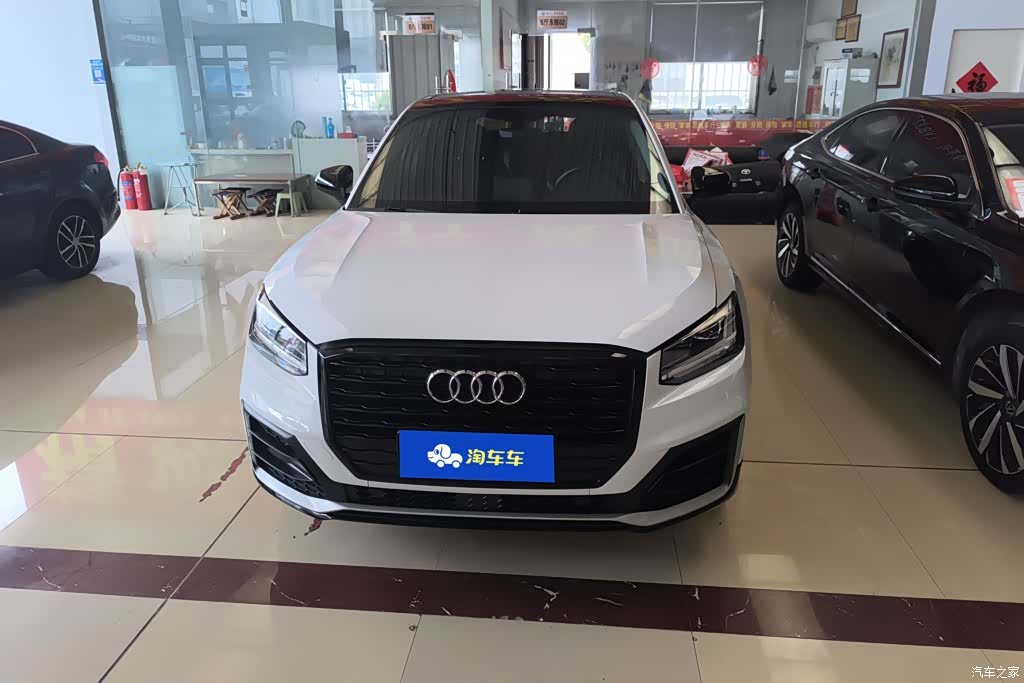 Audi Q2L, 2019 2