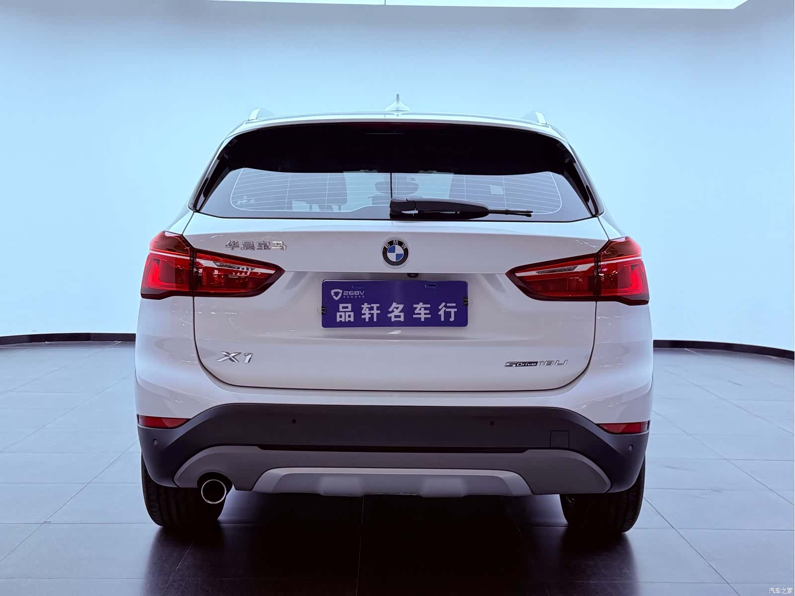 BMW X1, 2019 все фото