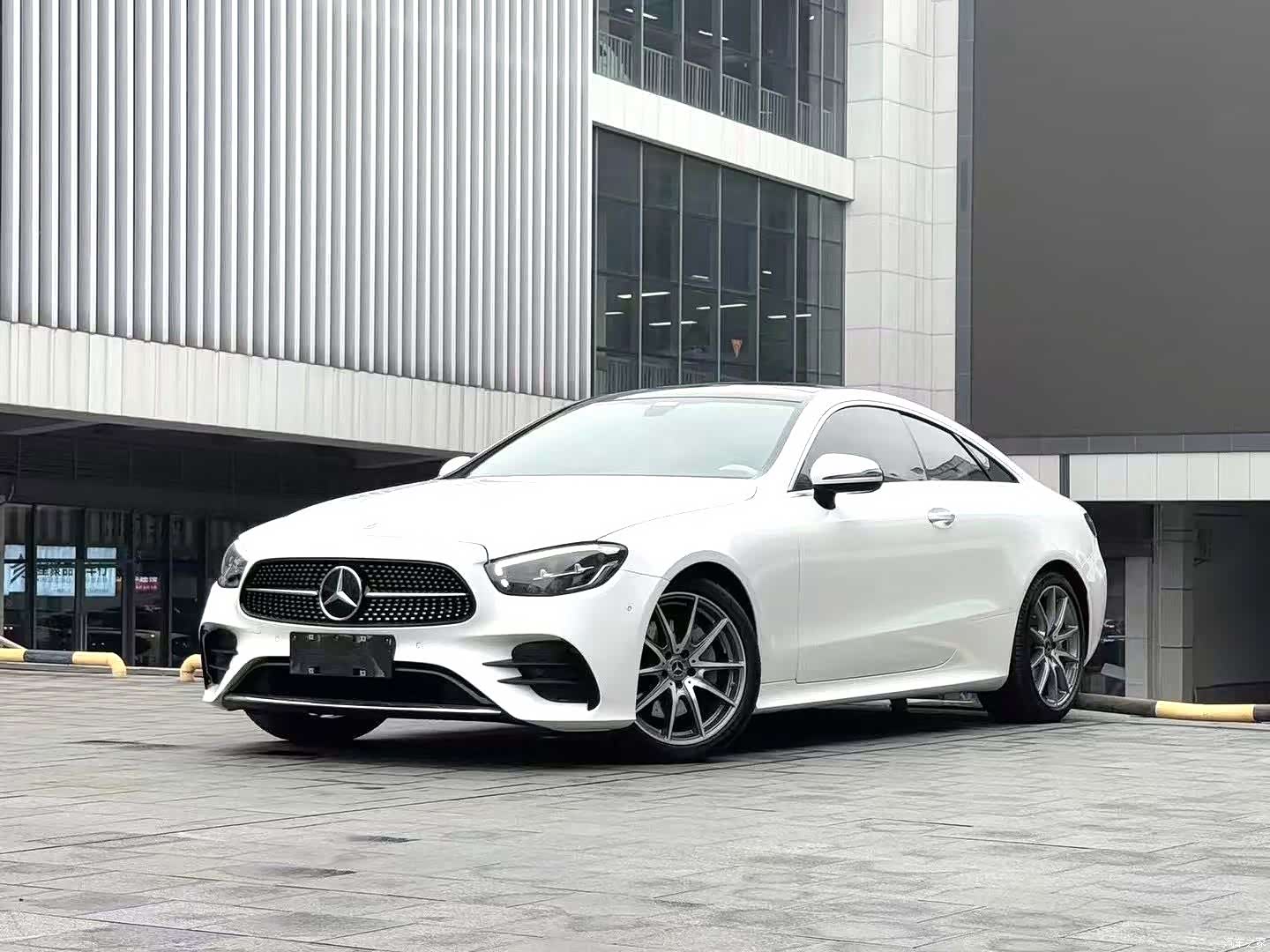 Mercedes-Benz E-Class, 2021 1
