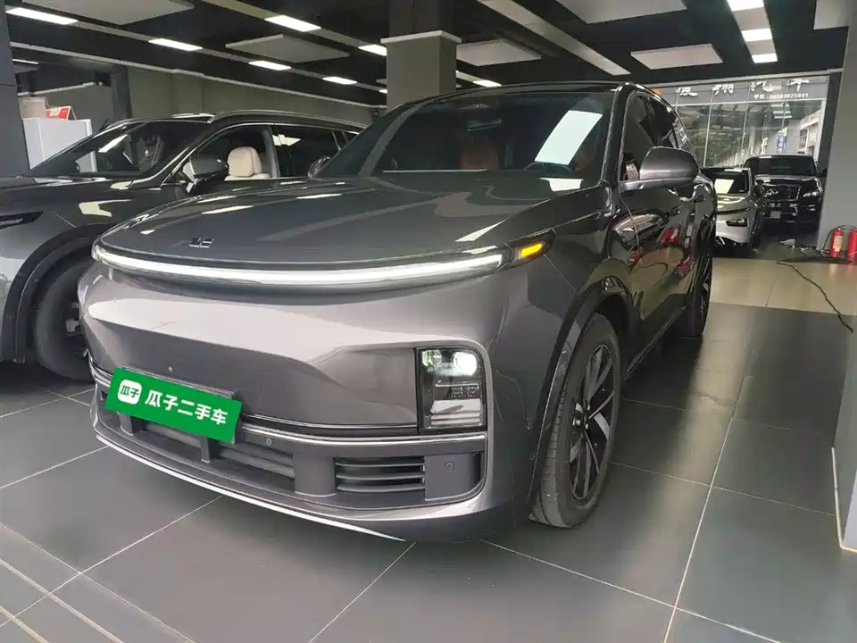 Li Auto Ideal L8