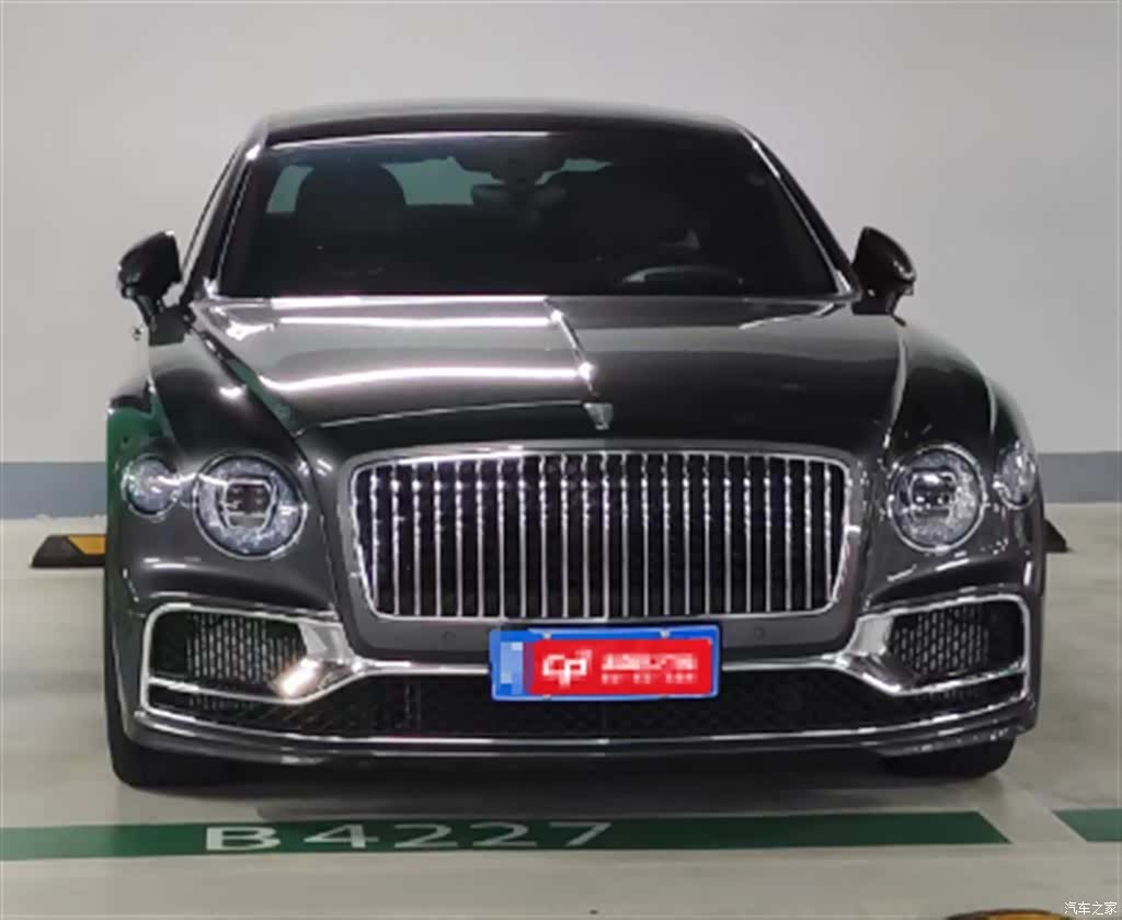 Bentley Flying Spur, 2021 2