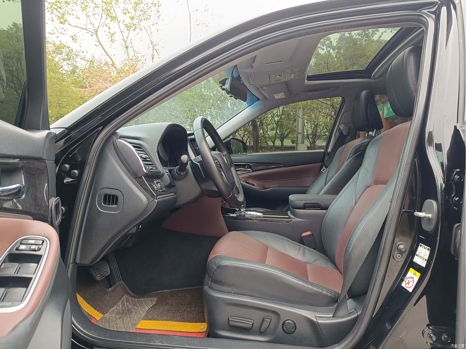 Toyota Crown, 2018 4