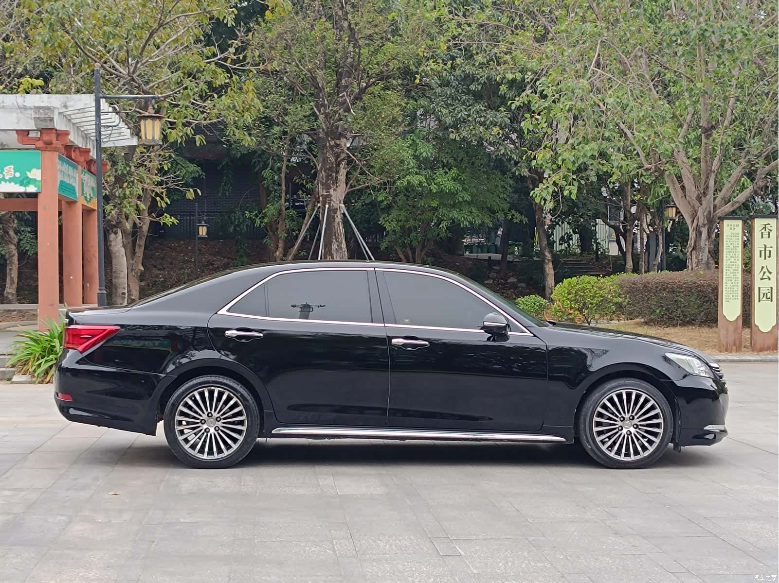Toyota Crown, 2018 19