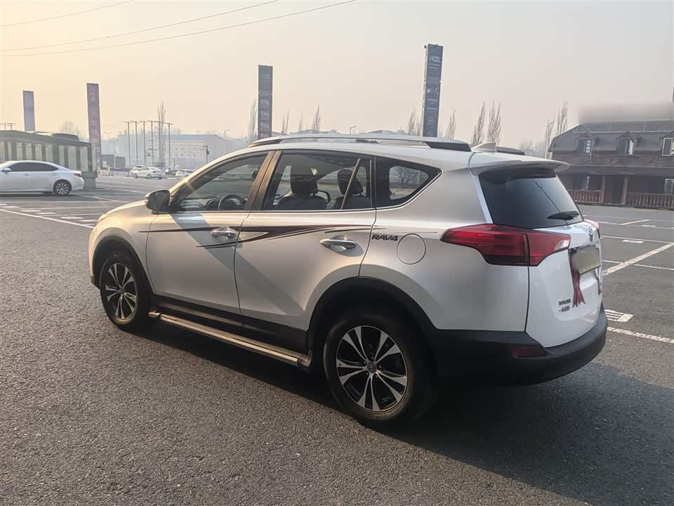 Toyota RAV4 Rongfang