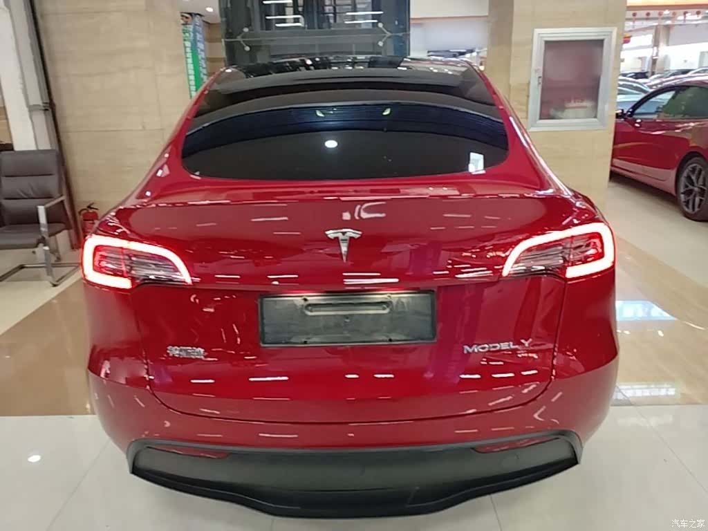 Tesla Model Y, 2021 6