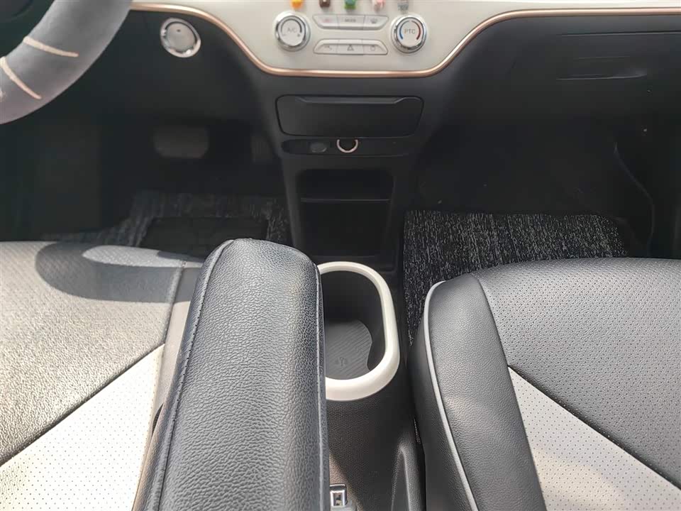 Cowin Picking up the moon