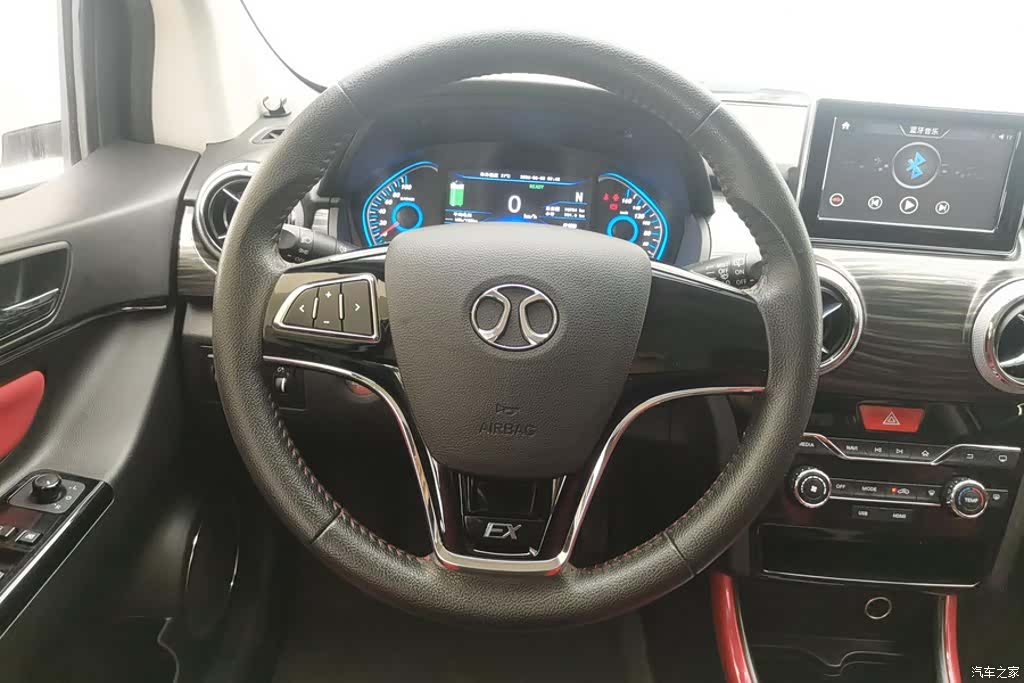 BAIC EX360, 2018 15