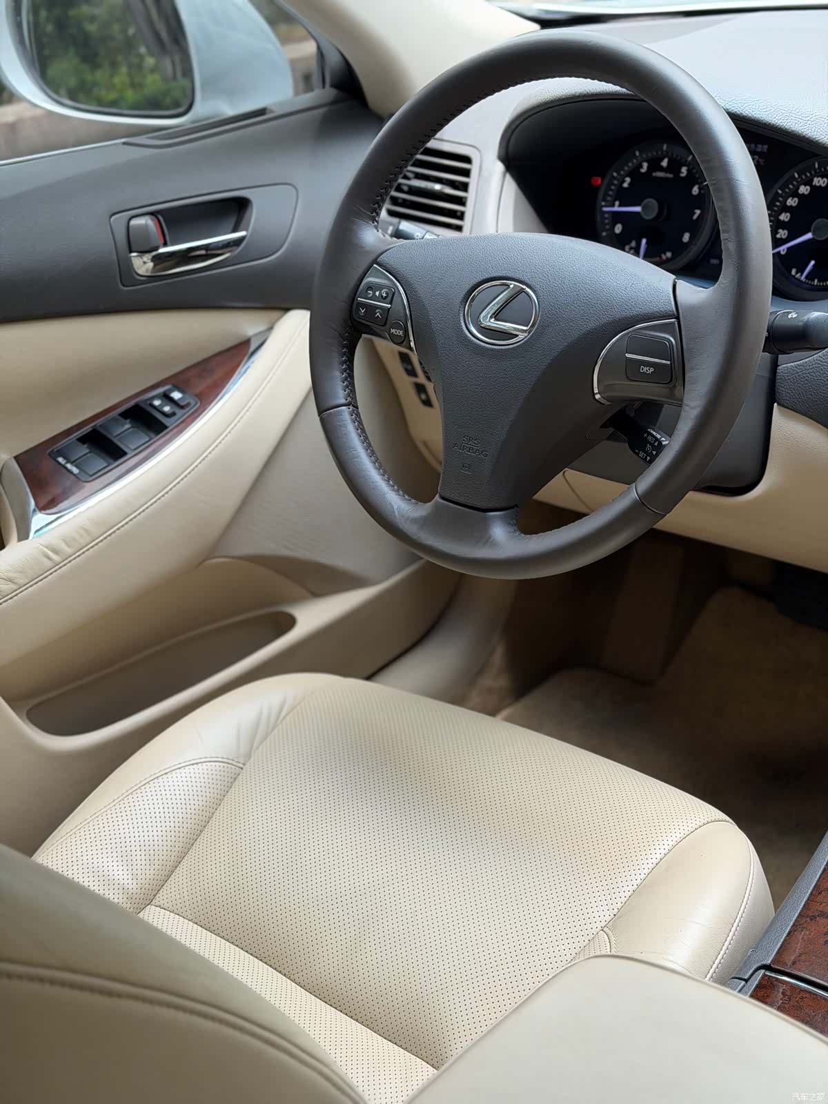 Lexus ES, 2010 16