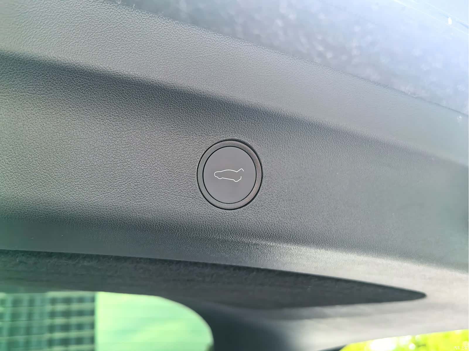 Tesla Model Y, 2022 13