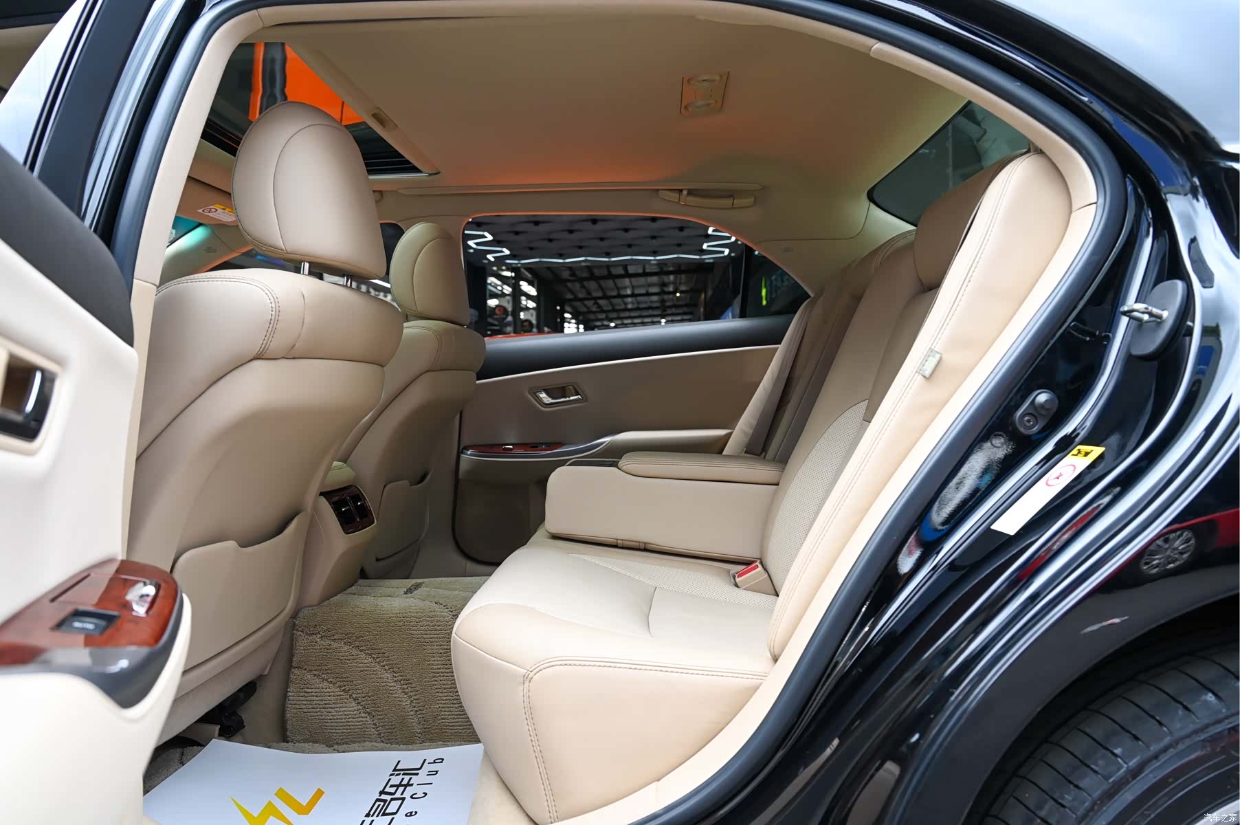 Toyota Crown, 2014 12