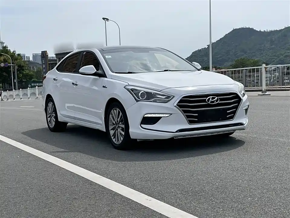 Hyundai Name picture