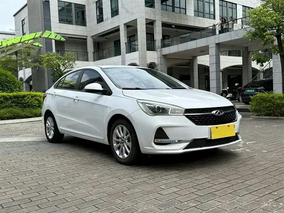 Chery Arrizo 5