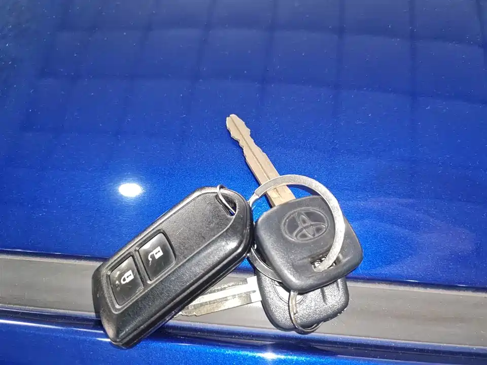 Toyota YARiS L to enjoy