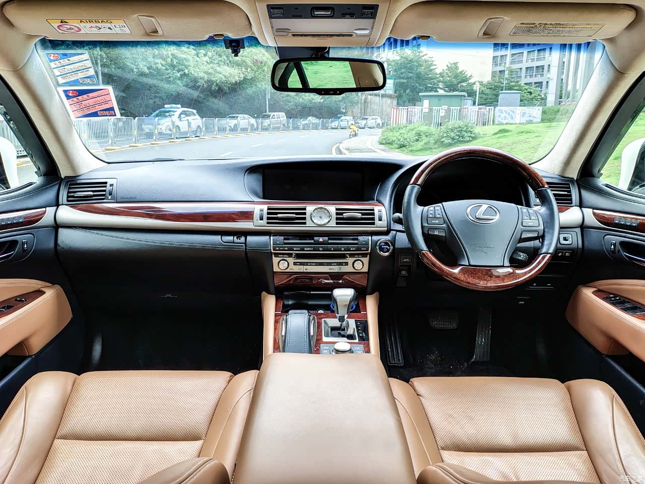 Lexus LS, 2021 7