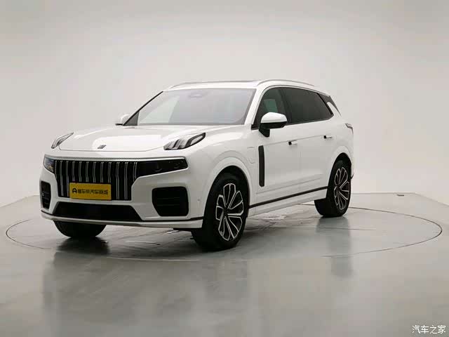 Lynk & Co 02