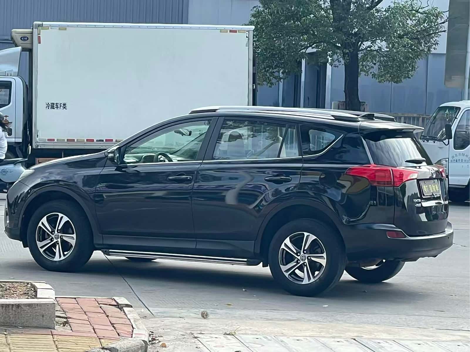 Toyota RAV4, 2016 9