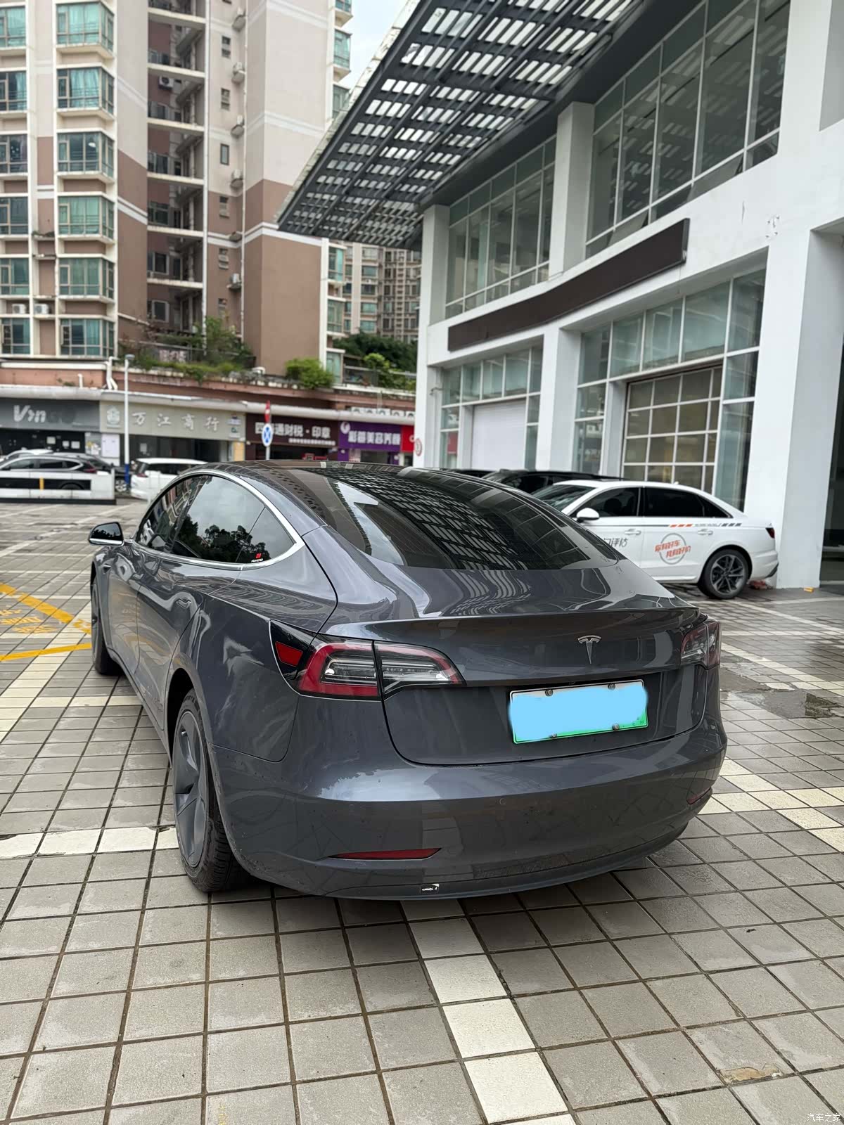 Tesla Model 3, 2020 все фото