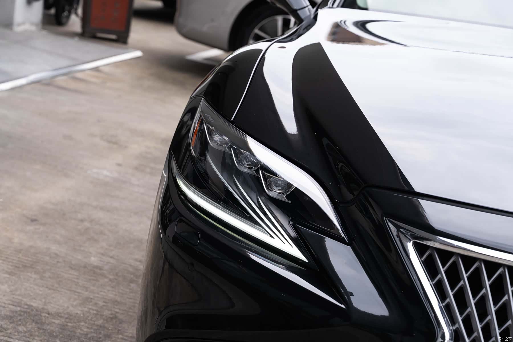 Lexus LS, 2019 6