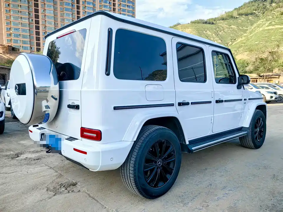 Mercedes-Benz G-class